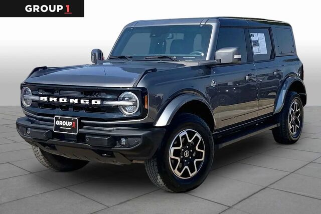 2024 Ford Bronco Outer Banks