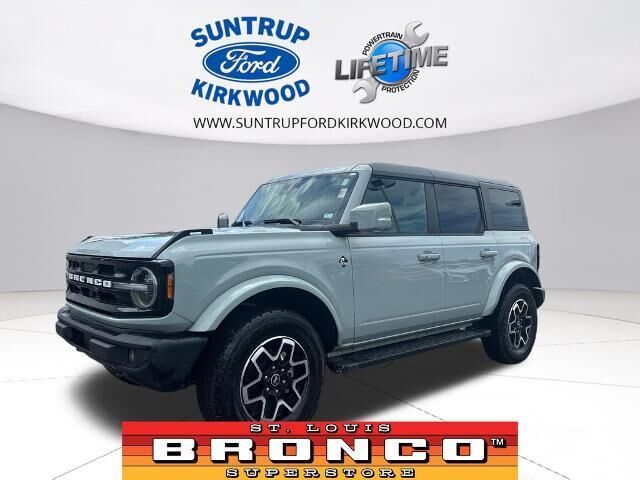 2024 Ford Bronco Outer Banks