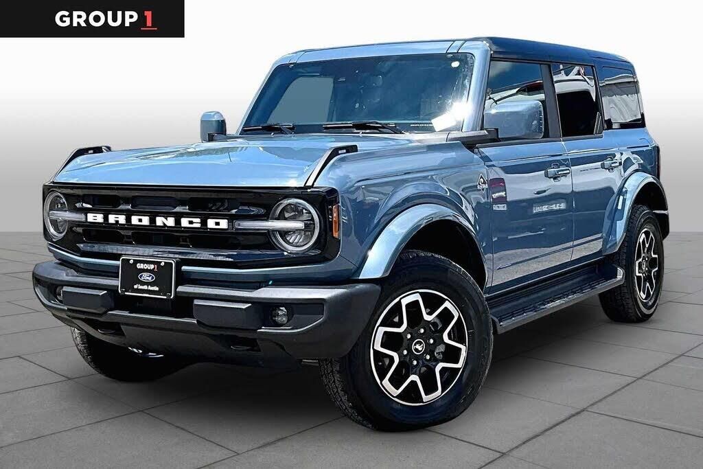 2025 Ford Bronco Outer Banks — photo 1 of 1