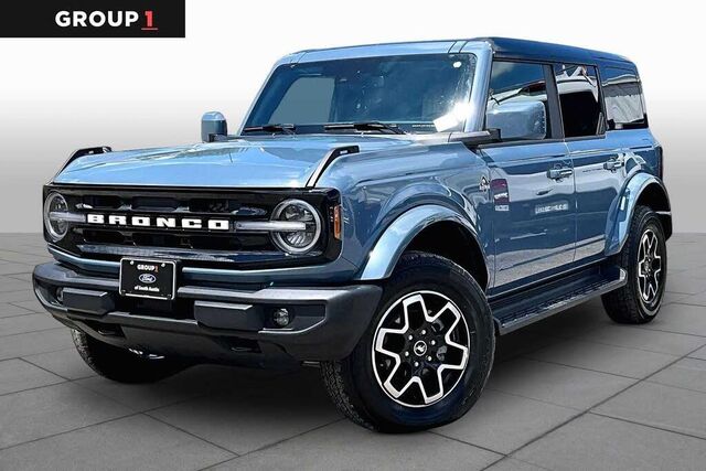 2025 Ford Bronco Outer Banks