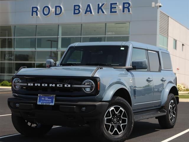 2025 Ford Bronco Outer Banks