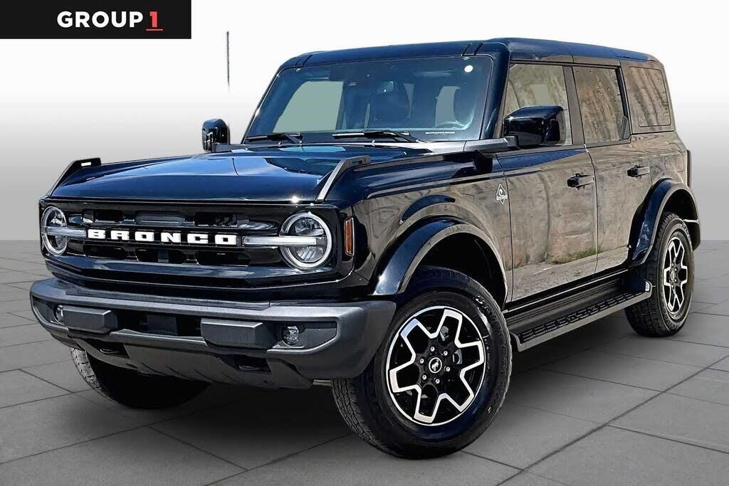 2025 Ford Bronco Outer Banks — photo 1 of 1