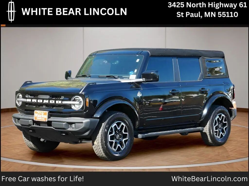 2024 Ford Bronco Outer Banks — photo 1 of 13
