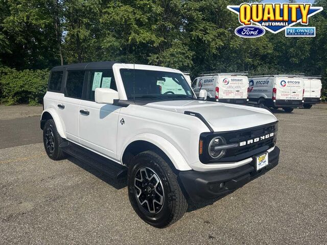 2026 Ford Bronco Outer Banks
