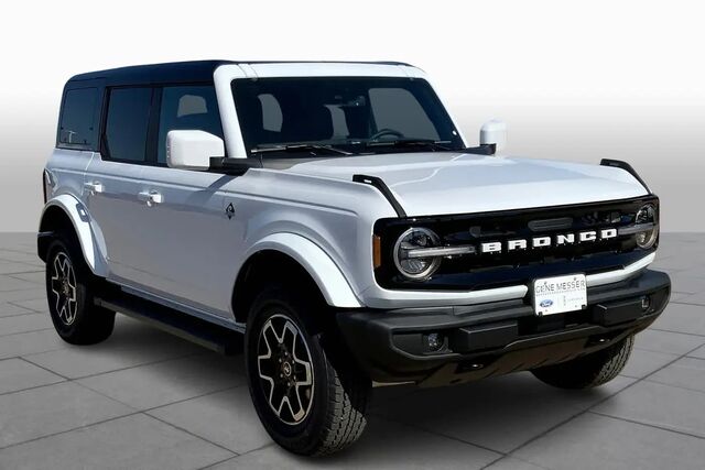 2024 Ford Bronco Outer Banks