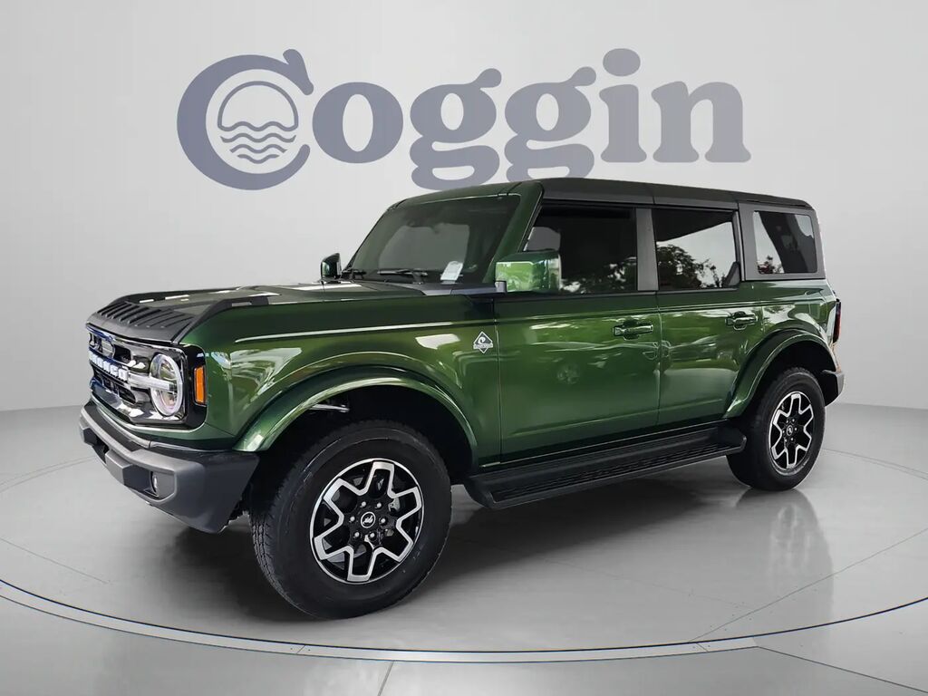 2025 Ford Bronco Outer Banks — photo 1 of 13