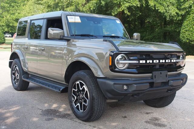 2025 Ford Bronco Outer Banks