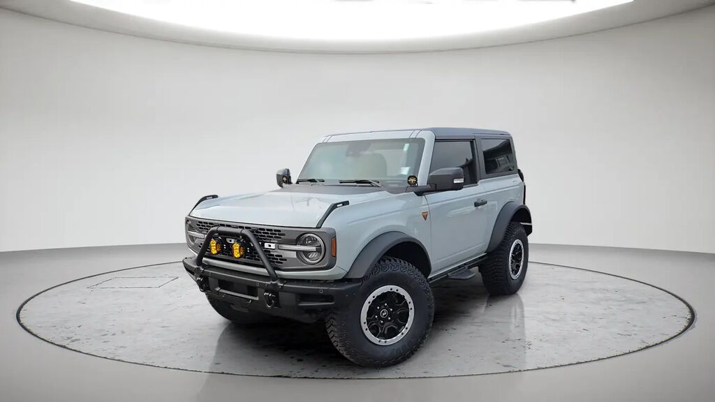 2024 Ford Bronco Badlands — photo 1 of 13