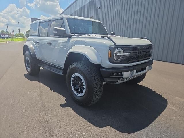 2026 Ford Bronco Raptor — photo 1 of 13