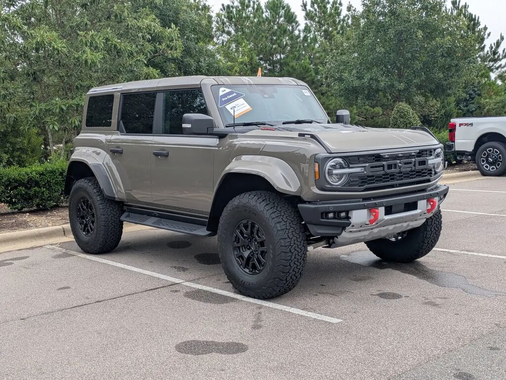2026 Ford Bronco Raptor — photo 1 of 13
