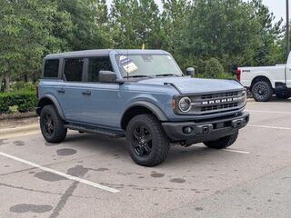 2024 Ford Bronco Black Diamond — photo 1 of 13