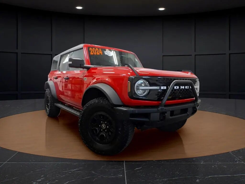 2024 Ford Bronco Wildtrak — photo 1 of 13