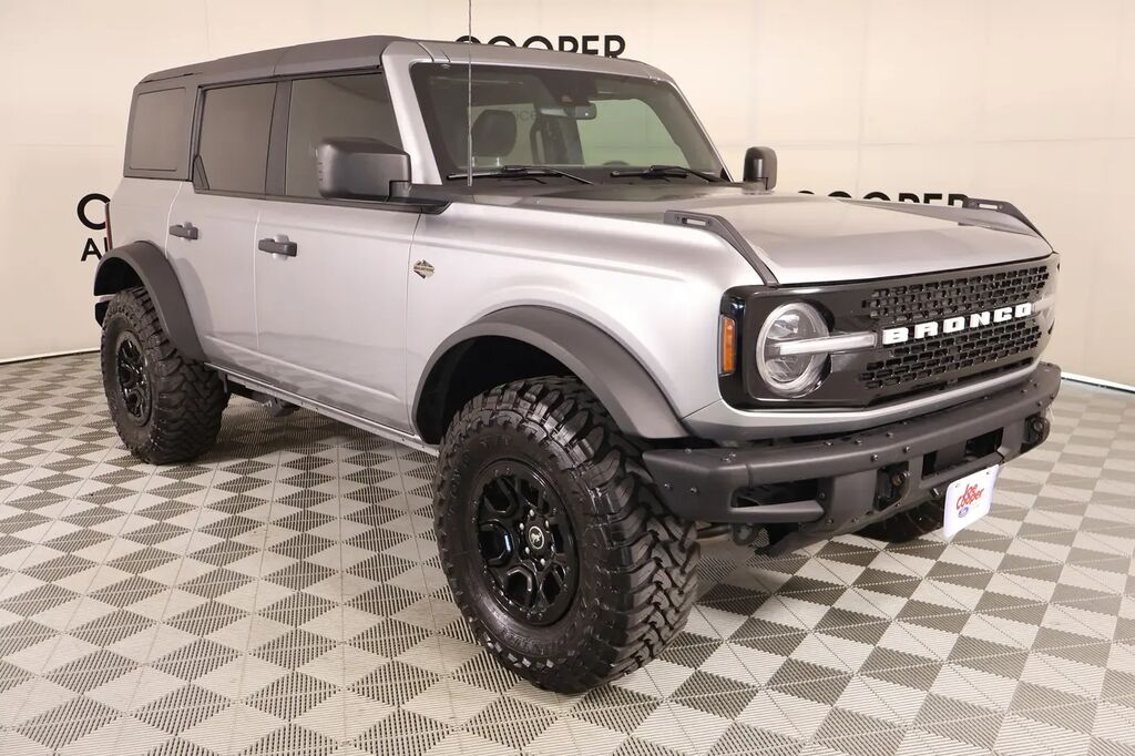 2024 Ford Bronco Wildtrak — photo 1 of 13