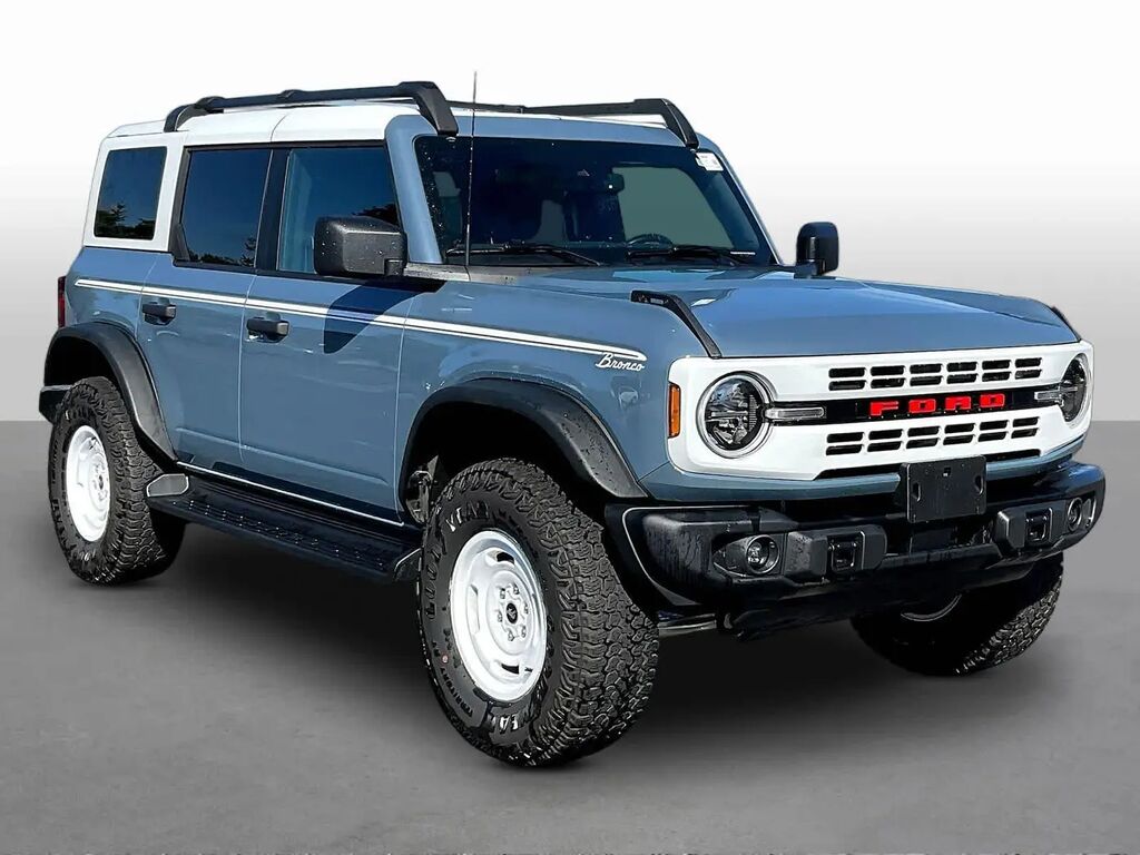 2025 Ford Bronco Heritage Edition — photo 1 of 13