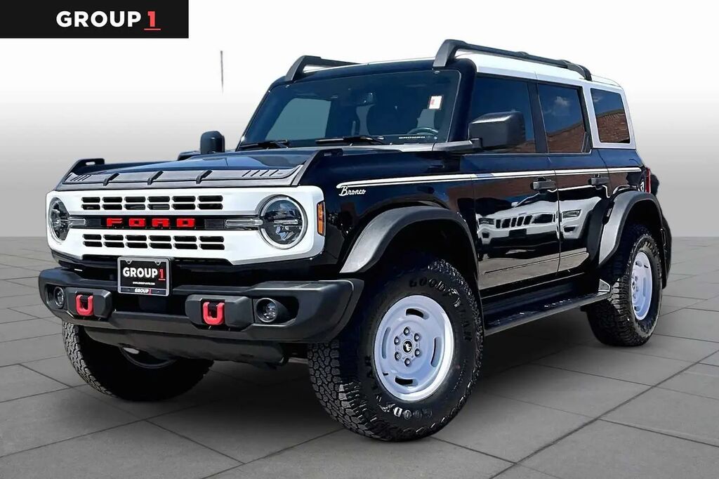2025 Ford Bronco Heritage Edition — photo 1 of 13