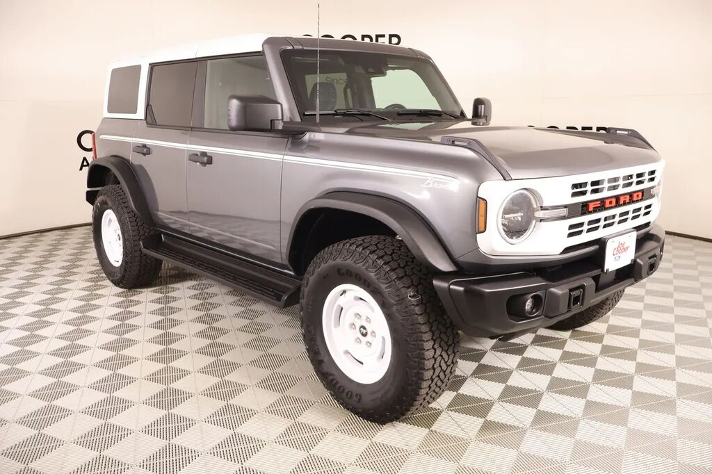 2025 Ford Bronco Heritage Edition — photo 1 of 13