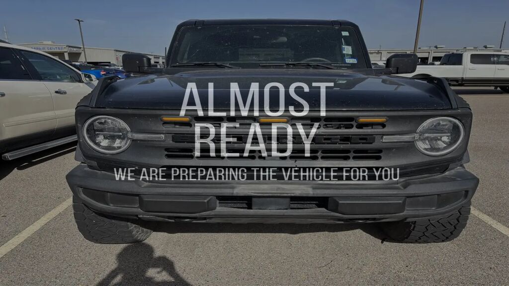2022 Ford Bronco Base — photo 1 of 13