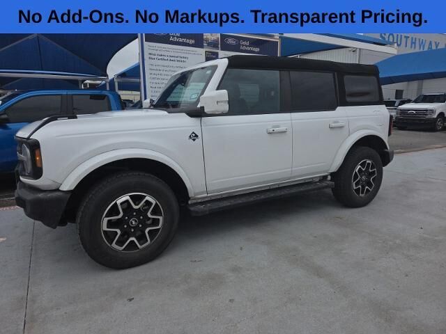 2023 Ford Bronco Outer Banks