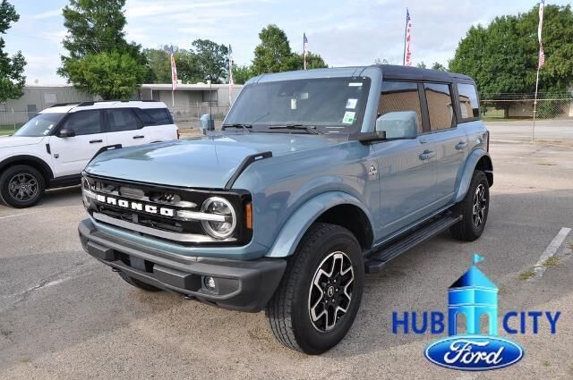 2023 Ford Bronco Outer Banks