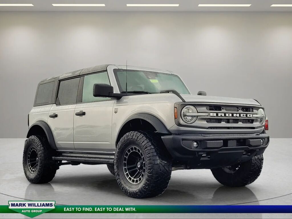 2023 Ford Bronco Big Bend — photo 1 of 12