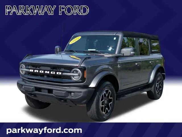 2023 Ford Bronco Outer Banks