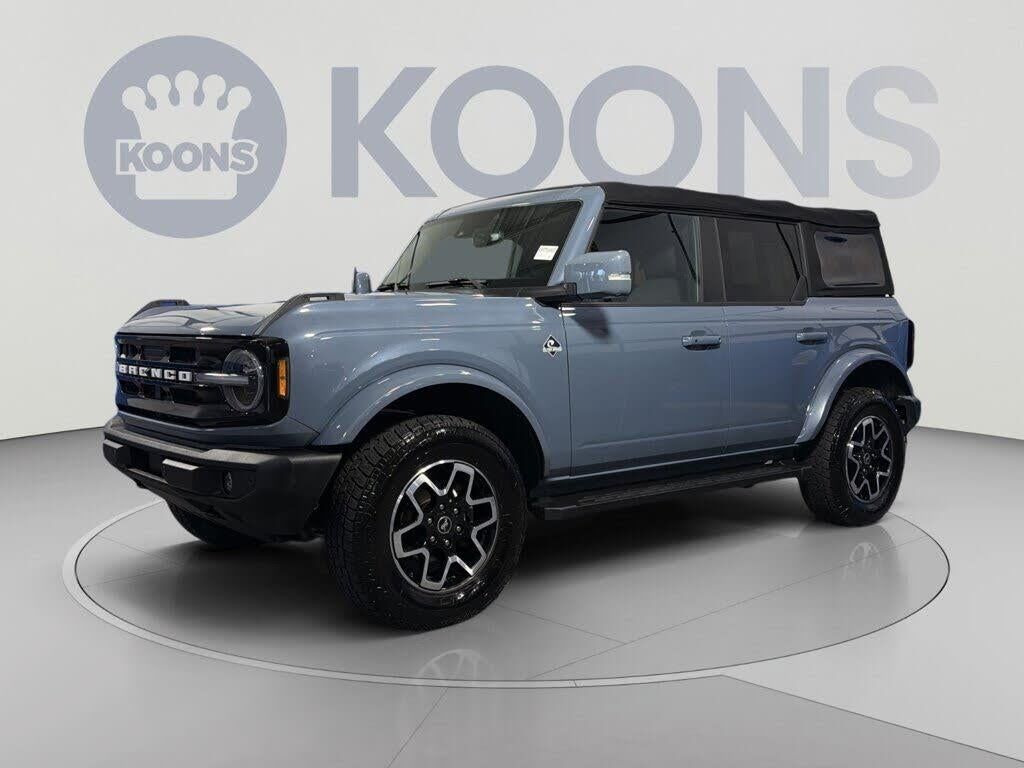 2023 Ford Bronco Outer Banks — photo 1 of 1