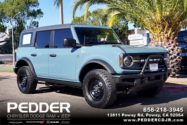 2022 Ford Bronco Black Diamond — photo 1 of 1