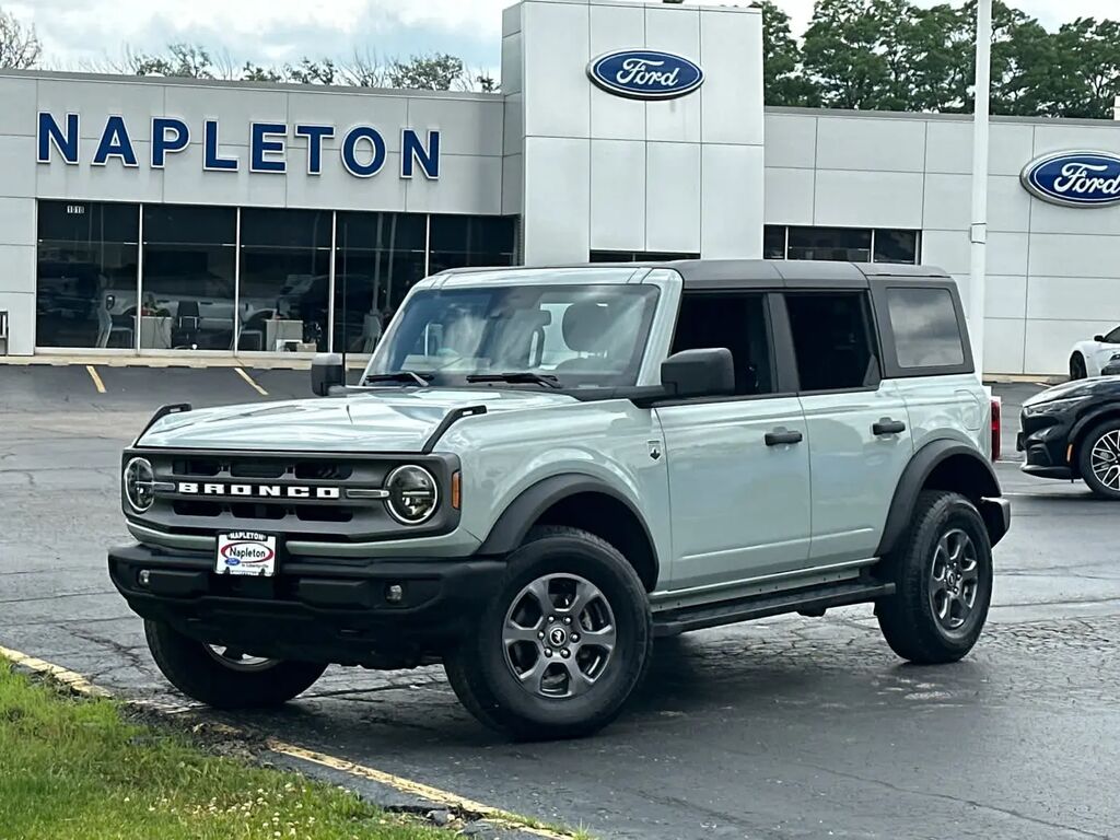 2023 Ford Bronco Big Bend — photo 1 of 13