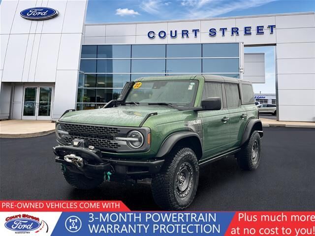 2022 Ford Bronco Base Advanced — photo 1 of 3