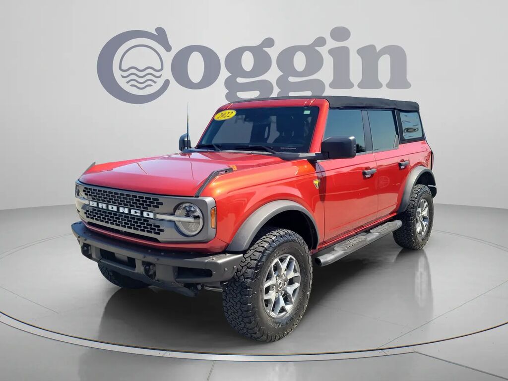 2022 Ford Bronco Outer Banks Advanced — photo 1 of 13