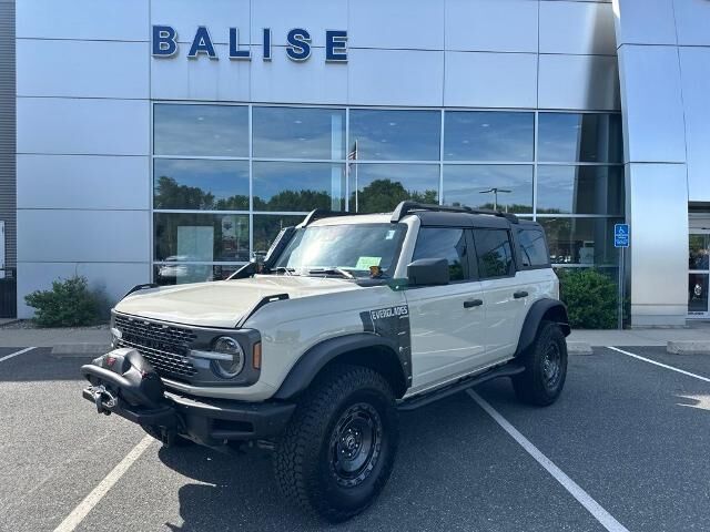 2022 Ford Bronco Base Advanced