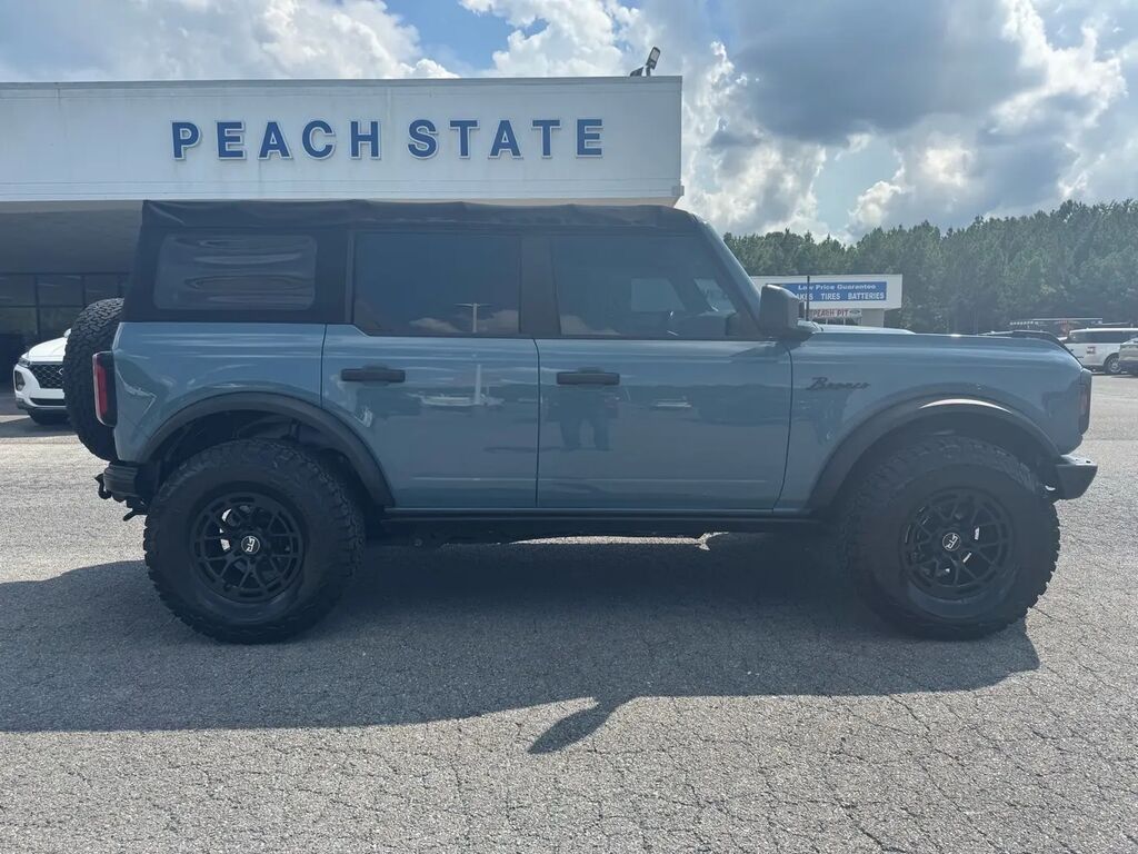 2021 Ford Bronco Base Advanced — photo 1 of 14