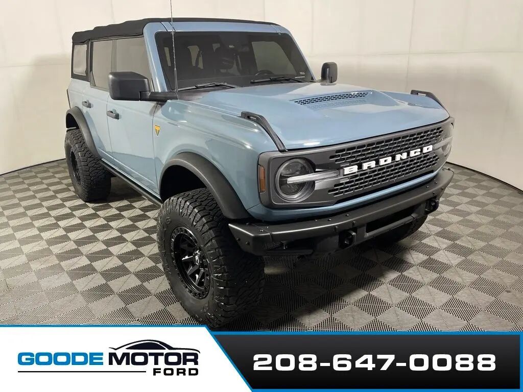 2022 Ford Bronco Base Advanced — photo 1 of 13