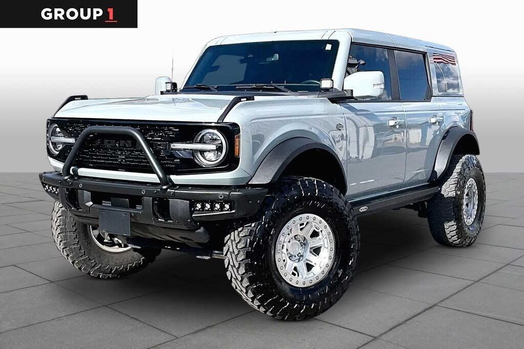 2022 Ford Bronco Base Advanced — photo 1 of 1