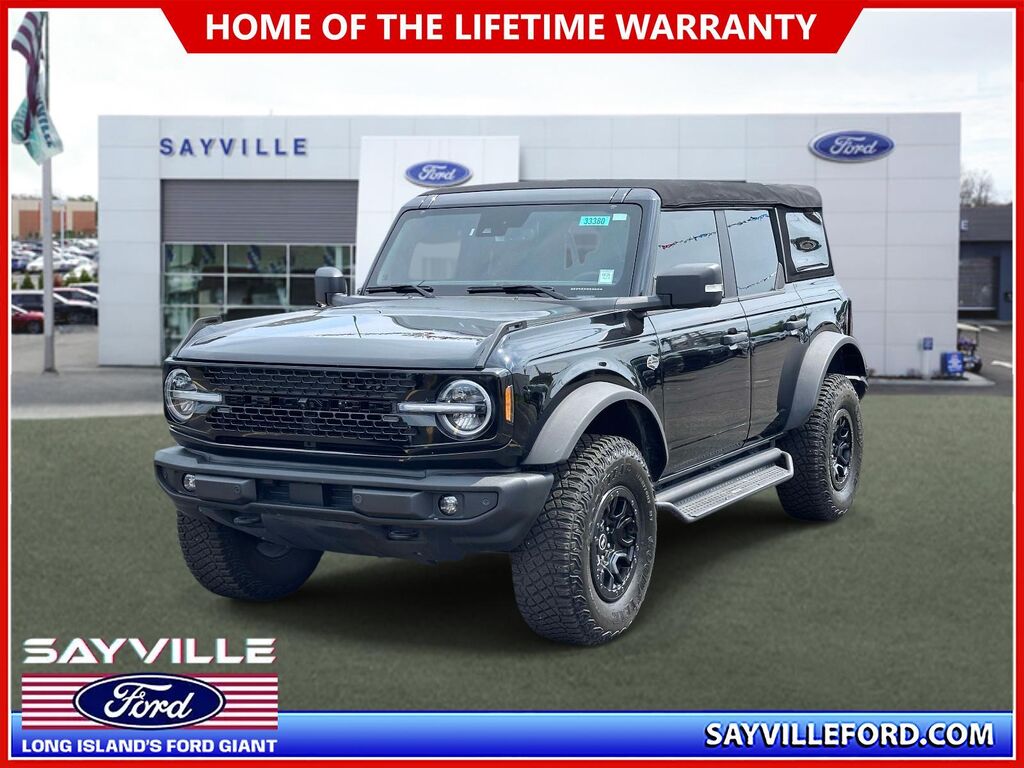2022 Ford Bronco Base Advanced — photo 1 of 1