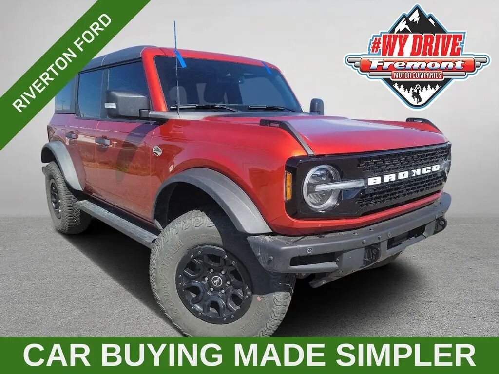 2022 Ford Bronco Base Advanced — photo 1 of 4