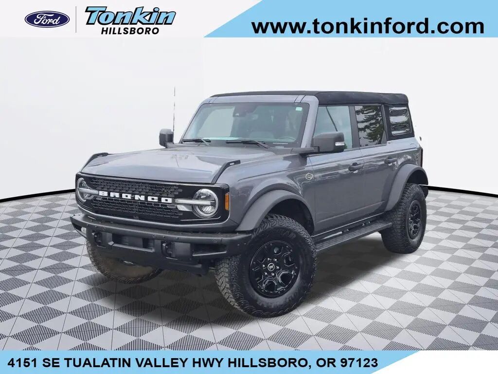 2023 Ford Bronco Base Advanced — photo 1 of 13