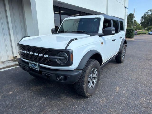 2023 Ford Bronco Base Advanced