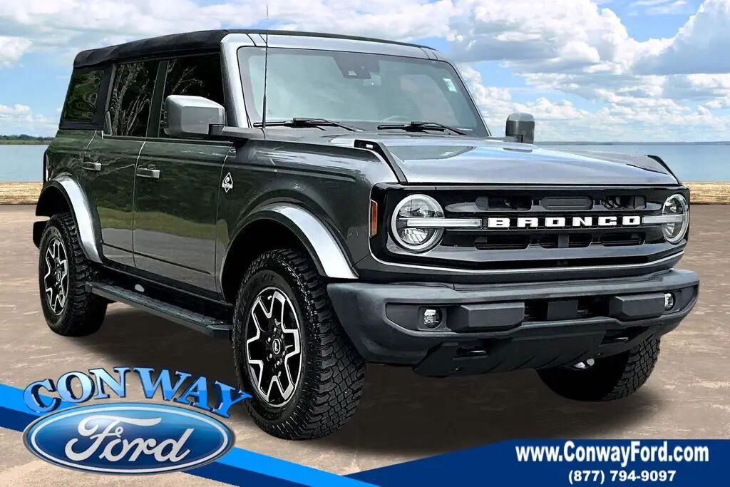 2023 Ford Bronco Badlands Advanced — photo 1 of 12
