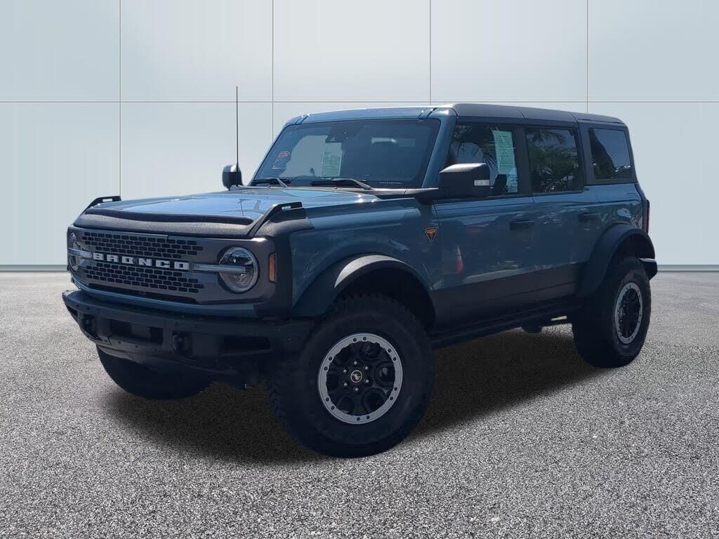 2023 Ford Bronco Big Bend Advanced — photo 1 of 1