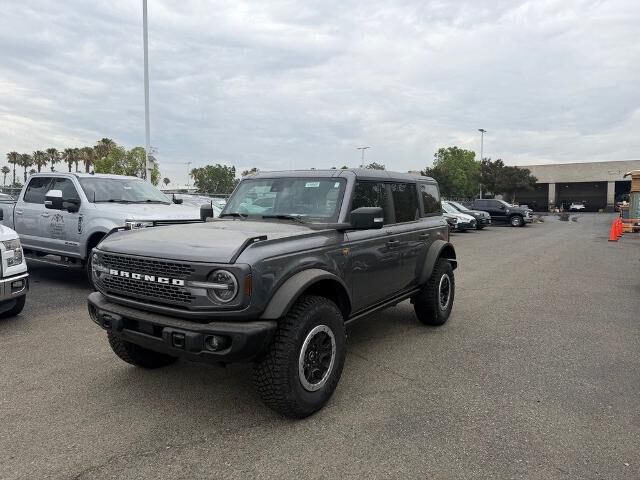 2022 Ford Bronco Badlands Advanced