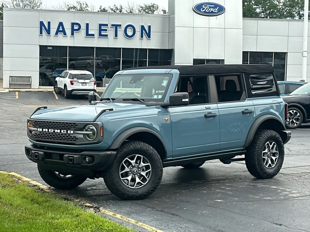 2023 Ford Bronco Wildtrak Advanced — photo 1 of 13