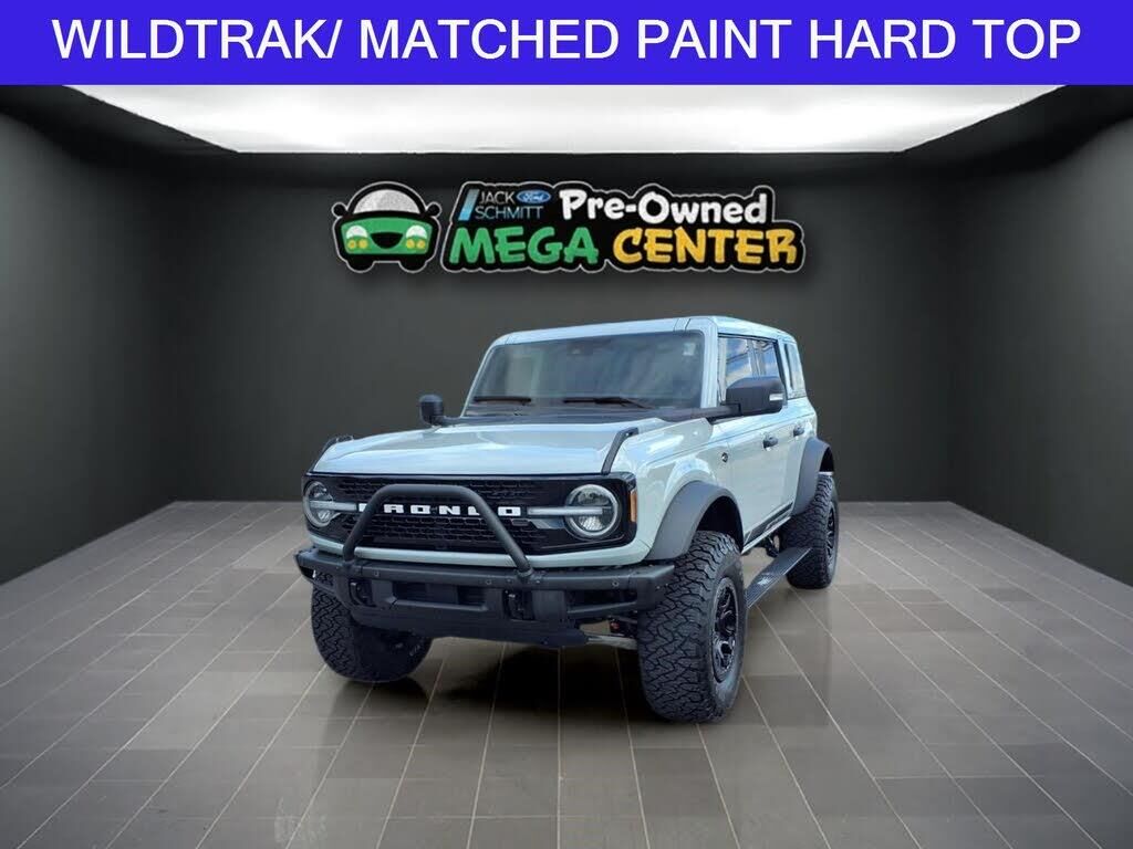 2023 Ford Bronco Black Diamond Advanced — photo 1 of 1