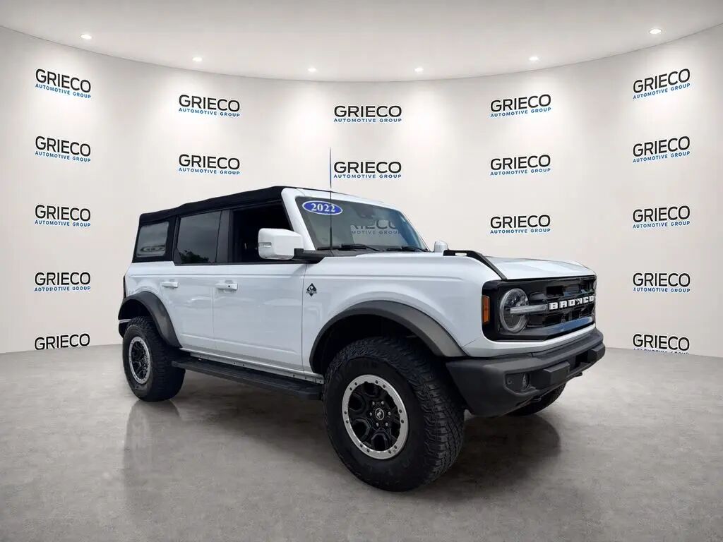 2022 Ford Bronco Wildtrak Advanced — photo 1 of 2