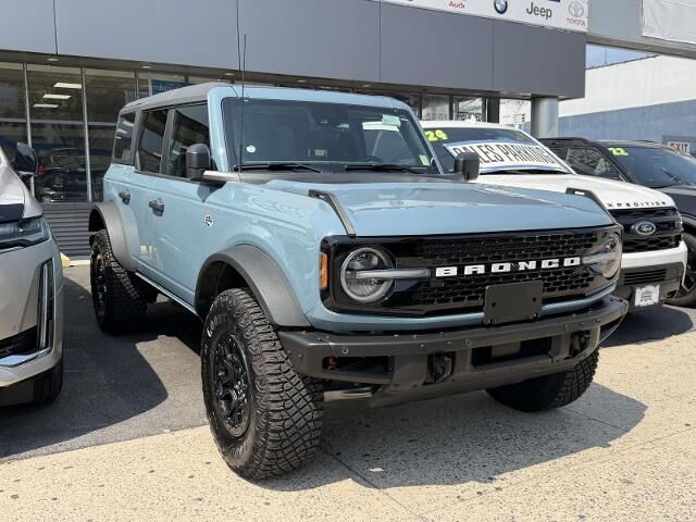 2023 Ford Bronco Base Advanced