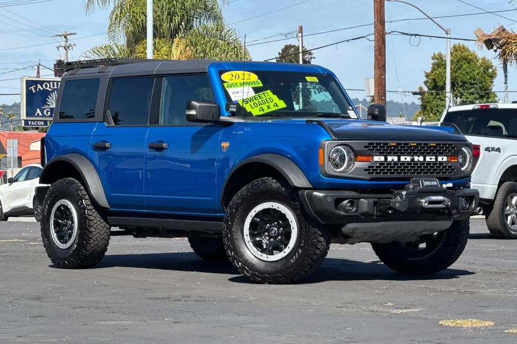 2022 Ford Bronco Base Advanced — photo 1 of 13