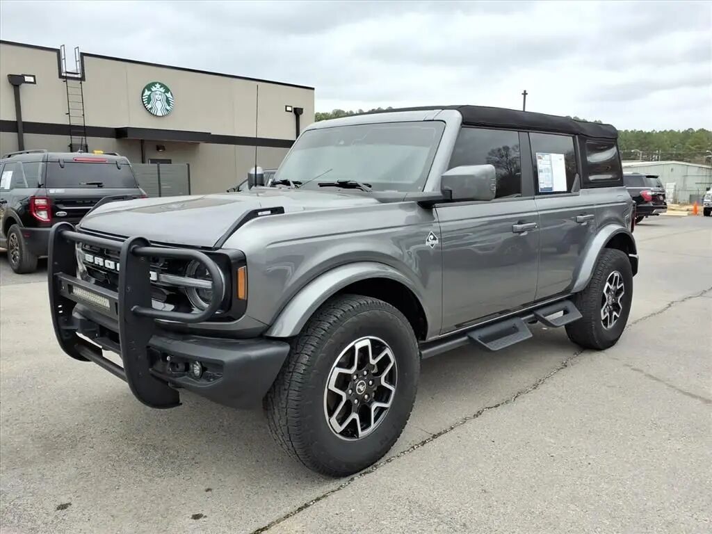 2023 Ford Bronco Badlands Advanced — photo 1 of 13