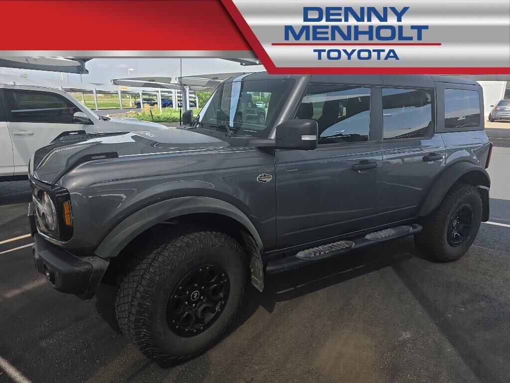 2023 Ford Bronco Base Advanced — photo 1 of 13