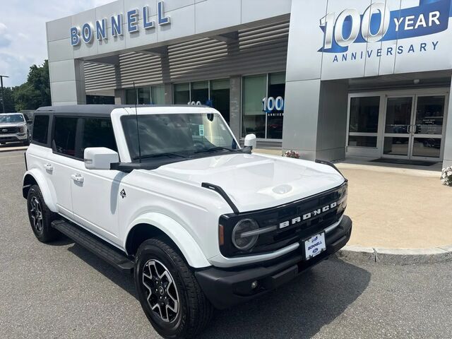 2024 Ford Bronco Outer Banks