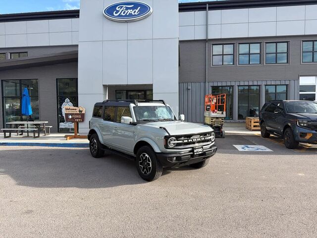 2024 Ford Bronco Outer Banks